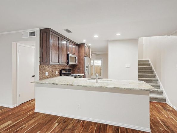 15912  Coolwood Drive  1045, Dallas Texas 75248