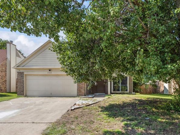 2528  Creekwood Lane , Fort Worth Texas 76123