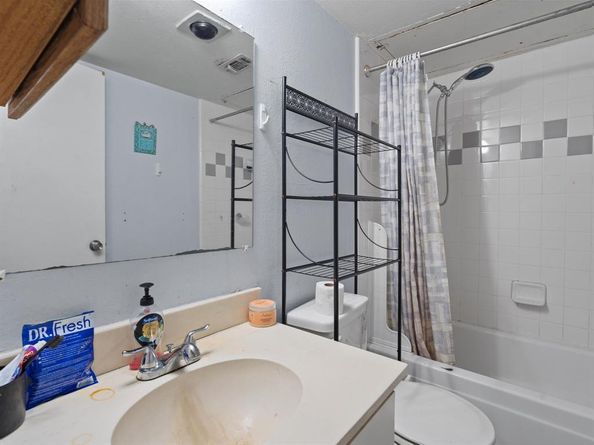 11926  Leisure Drive , Dallas Texas 75243