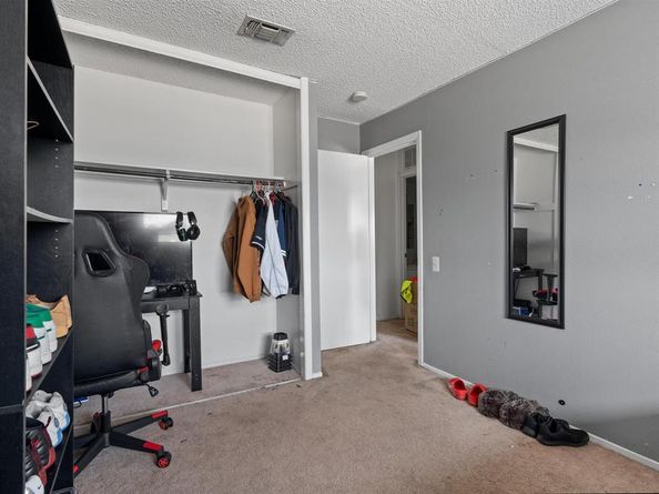 11926  Leisure Drive , Dallas Texas 75243