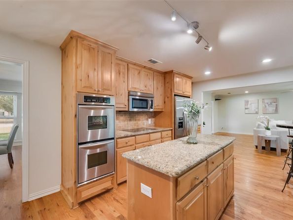5820  Forest Lane , Dallas Texas 75230