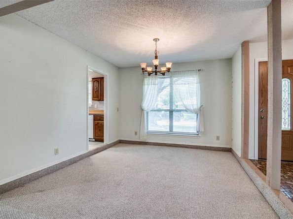 406  Los Santos Drive , Garland Texas 75043