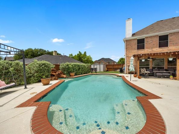 1230  Donegal Lane , Garland Texas 75044