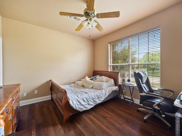 1230  Donegal Lane , Garland Texas 75044
