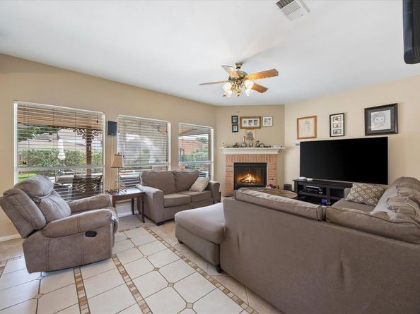 1230  Donegal Lane , Garland Texas 75044