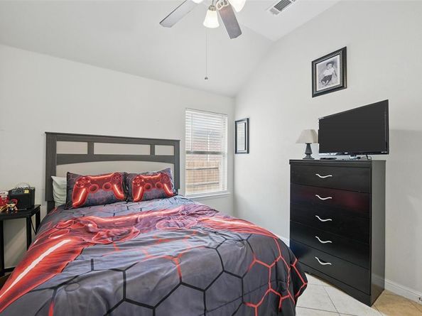 1616  Nightingale Drive , Aubrey Texas 76227