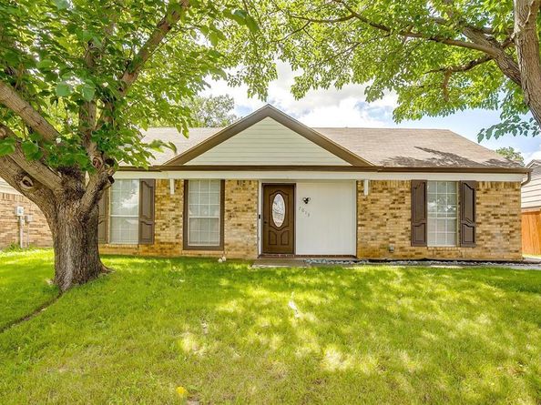 7013  Buttonwood Drive , Fort Worth Texas 76137