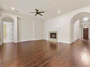10933  Falling Leaf Trail , Flower Mound Texas 76226