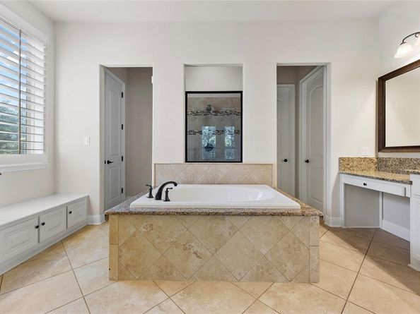 10933  Falling Leaf Trail , Flower Mound Texas 76226