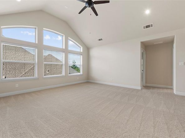 10933  Falling Leaf Trail , Flower Mound Texas 76226