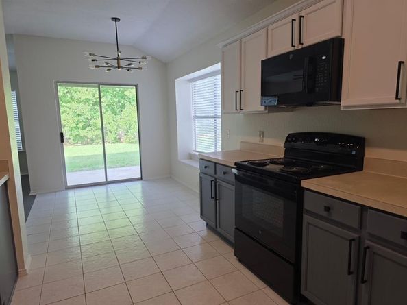 6758  Ambercrest Drive , Arlington Texas 76002