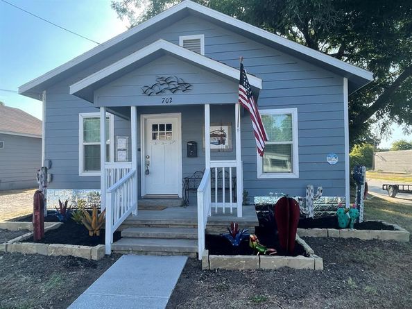 702 N Tennessee Street , McKinney Texas 75069