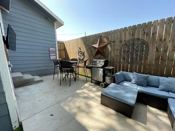 702 N Tennessee Street , McKinney Texas 75069