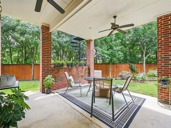1190  Bonham Parkway 
