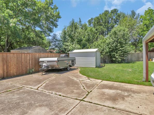 3800  Delmas Drive , Benbrook Texas 76116
