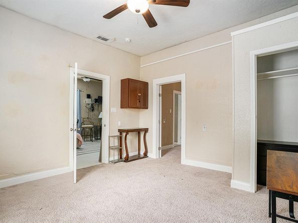 1224 E Hattie Street , Fort Worth Texas 76104