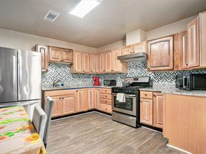 1224 E Hattie Street , Fort Worth Texas 76104