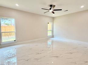 2815  Pall Mall Avenue , Dallas Texas 75241