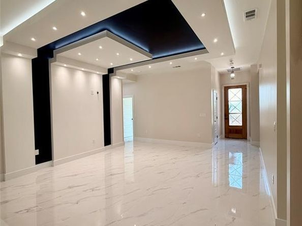 2815  Pall Mall Avenue , Dallas Texas 75241