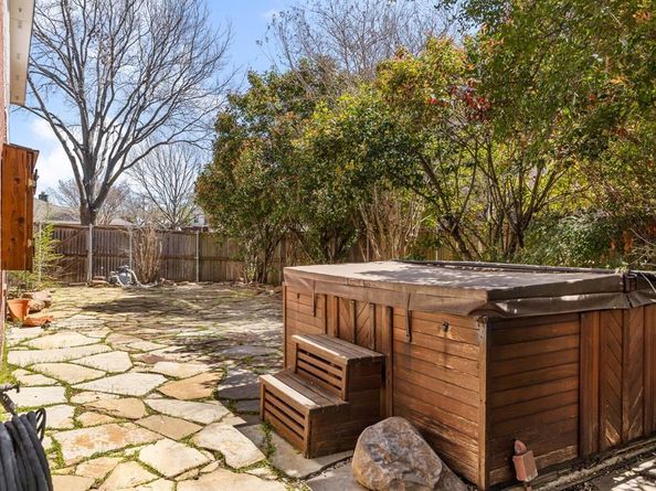 1941  Random Oaks Drive , Rockwall Texas 75087