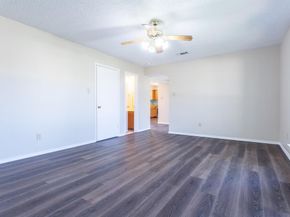 1713  Creek Valley Road , Mesquite Texas 75181