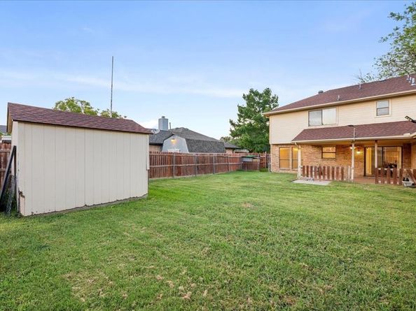 1713  Creek Valley Road , Mesquite Texas 75181