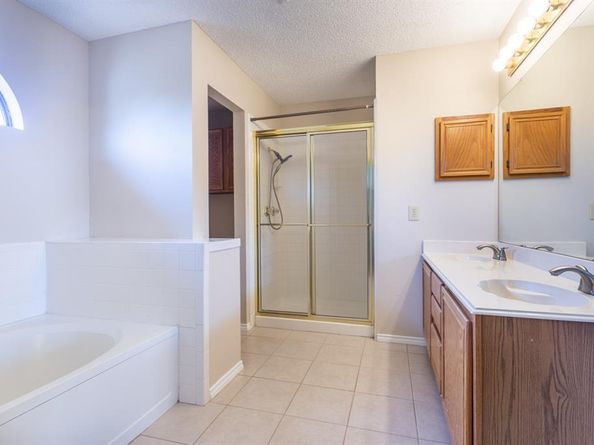 1713  Creek Valley Road , Mesquite Texas 75181