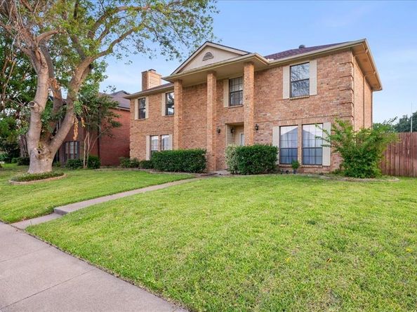 1713  Creek Valley Road , Mesquite Texas 75181