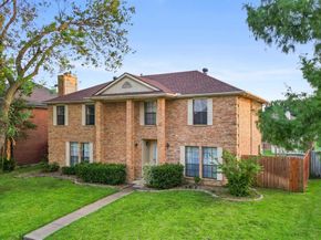 1713  Creek Valley Road , Mesquite Texas 75181