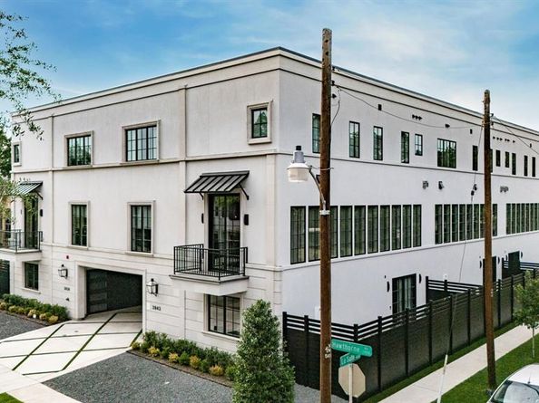 3939  Hawthorne   103, Dallas Texas 75219
