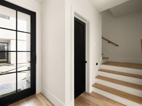 3939  Hawthorne   103, Dallas Texas 75219