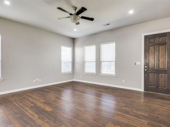 619  Buckalew Street , Dallas Texas 75208