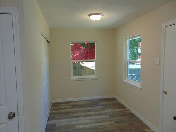 2725  Custer Drive , Dallas Texas 75216