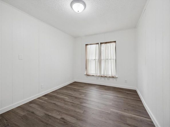 416 W 3rd Street , Justin Texas 76247