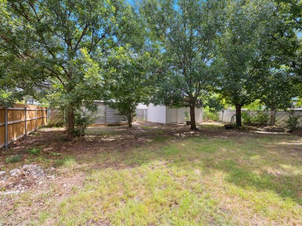 416 W 3rd Street , Justin Texas 76247