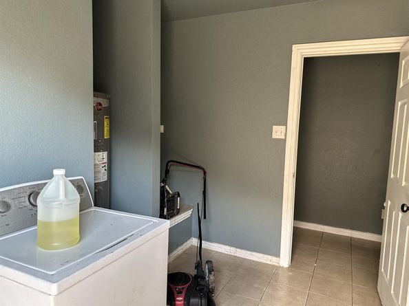2901  Chestnut Avenue , Fort Worth Texas 76106