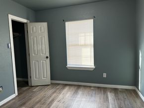 2901  Chestnut Avenue , Fort Worth Texas 76106