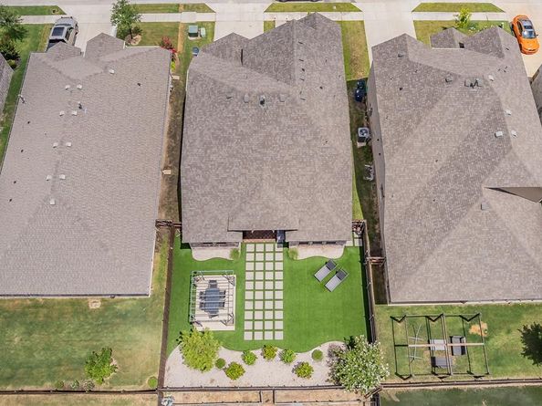 838  Mildren Lane , Fate Texas 75087