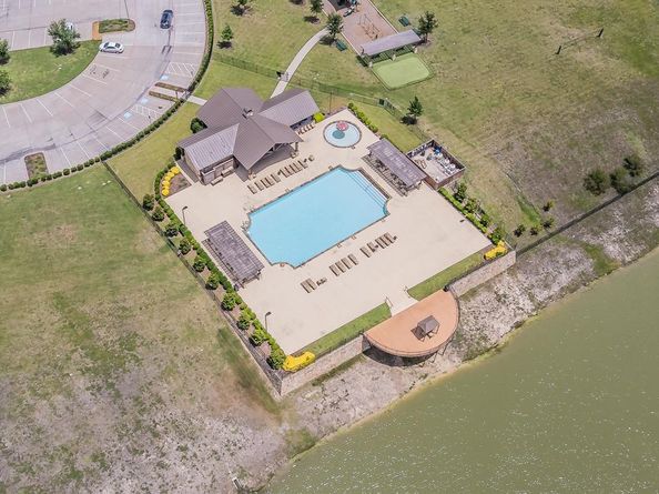 838  Mildren Lane , Fate Texas 75087