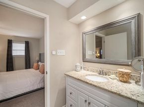 1717  Weiler Boulevard , Fort Worth Texas 76112