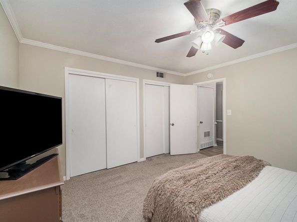 1717  Weiler Boulevard , Fort Worth Texas 76112