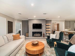 1717  Weiler Boulevard , Fort Worth Texas 76112