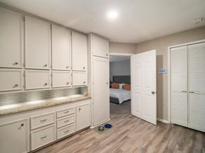 1717  Weiler Boulevard , Fort Worth Texas 76112