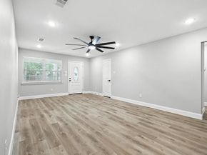 8620  Triton Lane , Dallas Texas 75227