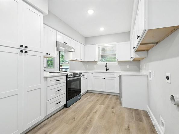 8620  Triton Lane , Dallas Texas 75227