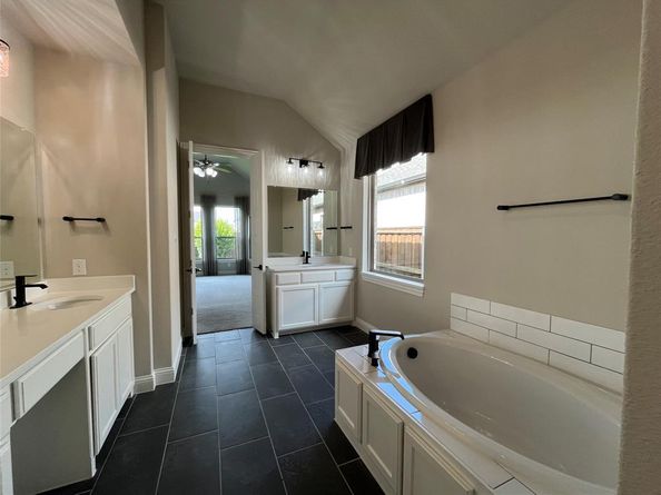 1117  Orchard Pass , Northlake Texas 76226