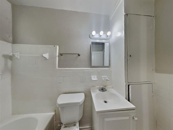 Undisclosed Address #20987750, Dallas Texas 75210