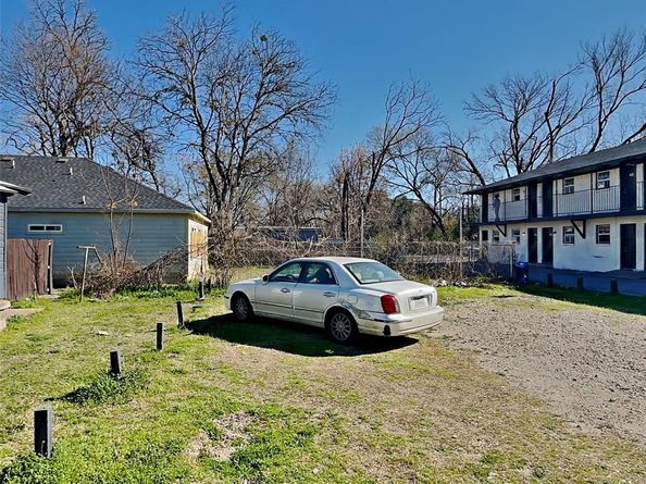 Undisclosed Address #20987750, Dallas Texas 75210