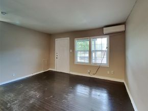 Undisclosed Address #20987750, Dallas Texas 75210