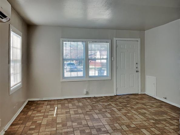 Undisclosed Address #20987750, Dallas Texas 75210